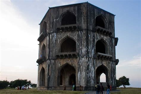 Tomb of Salabat Khan II, Ahmednagar | Overview, Sightseeing, History ...