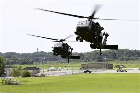 Air Assault Demonstration | Article | The United States Army