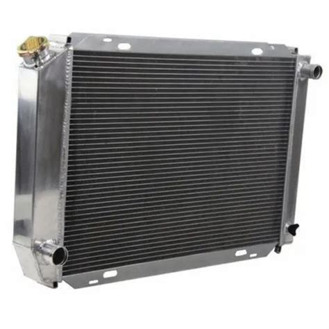 Devasya Technologies Seamed Truck Radiator at best price in Ahmedabad | ID: 22235130412