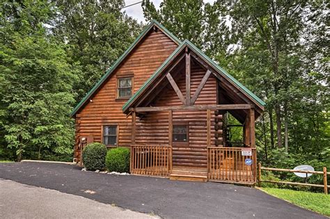 Sevierville Cabin w/ Hot Tub - 9 Mi. to Dollywood! UPDATED 2020 - Tripadvisor - Pigeon Forge ...