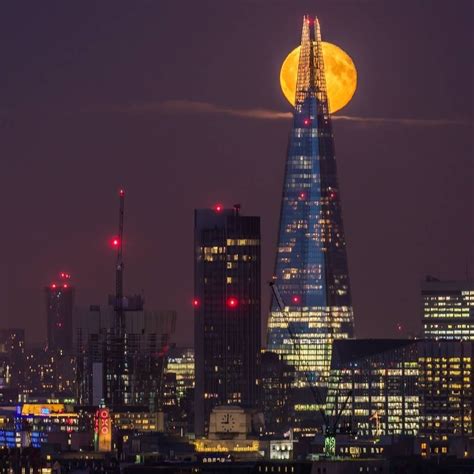 The Shard at night | London city, The shard, London