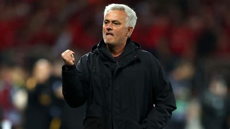 Mourinho Reportedly Plots Roma Exit Amid Links to PSG Job