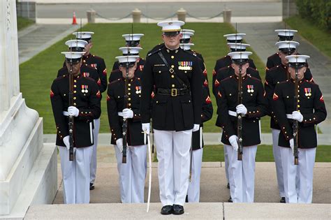 Tomb of the Unknown Soldier ceremony 8-13 | Marine Barracks … | Flickr