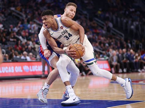 Pistons fall again to Bucks, Giannis Antetokounmpo - mlive.com