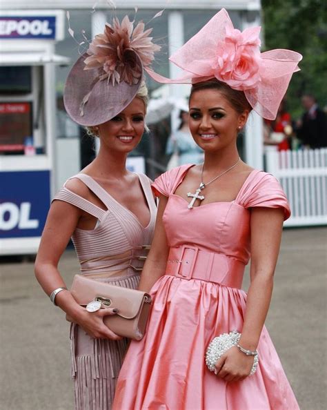 Pin by Sophie O'Horan on THIRD YEAR RESEARCH | Derby outfits, Ascot ladies day, Royal ascot ...