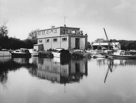 Historical Image of Jones Boatyard Marina - Jones Boatyard