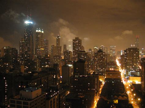 [41+] Chicago Skyline Wallpapers Night | WallpaperSafari