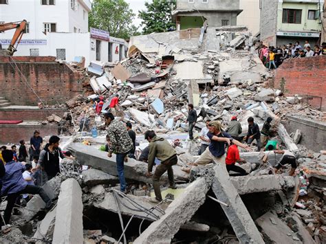 Nepal Earthquake in Kathmandu Kills At Least 2,300 : People.com