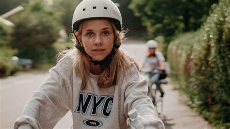 Bike Helmet for Kids: Choosing the Best One for Safe and Comfortable