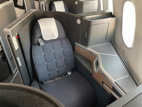 Review: British Airways 787-10 Business Class (Club Suite) - Live and ...