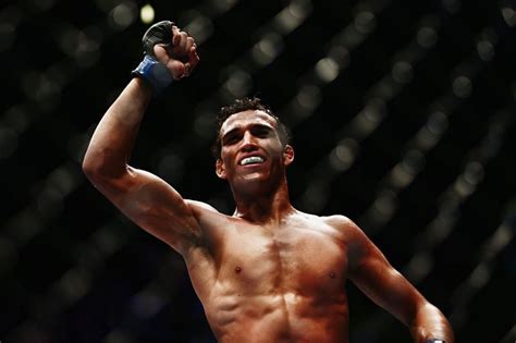 Charles Oliveira lobbies for UFC Lightweight title shot after Khabib's ...