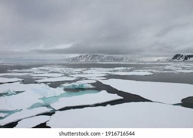 Climate Change Global Warming North Pole Stock Photo 1916716544 ...