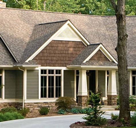 Mastic Quest Vinyl Siding | Barrel E House | Vinyl siding colors, House ...