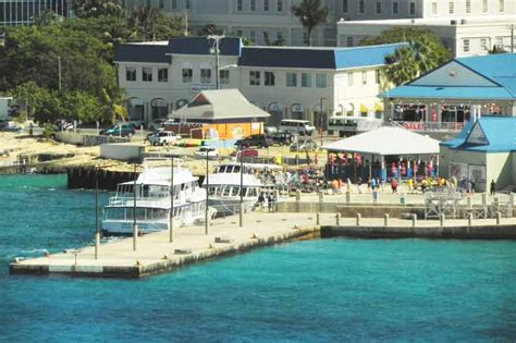 Grand Cayman Cruise Port Guide: Review (2022) | IQCruising