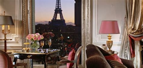 Astonishing Paris Luxury Hotels You Must Stay in Once