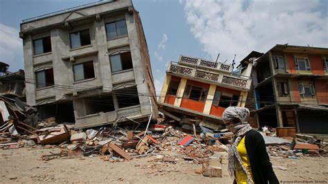 Nepal after the Quake: Survival amid the Rubble – DW – 05/09/2015