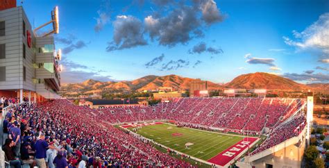 Most Beautiful Venue In College Football : r/CFB