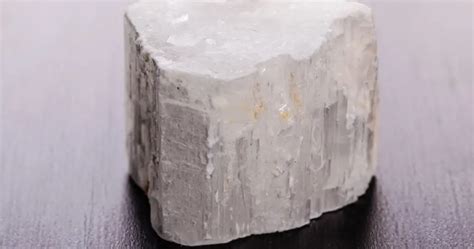 Gypsum Meaning: Healing Properties, Benefits and Uses