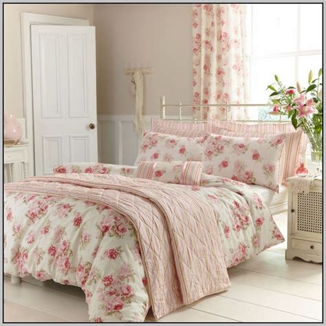 Bedspreads with Matching Wallpaper - WallpaperSafari