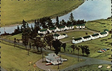 Crowsnest Cabins Stewiacke, NS Canada Nova Scotia Postcard