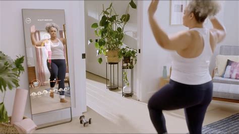 lululemon Studio Mirror: How it Works - YouTube