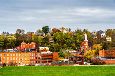 20 MUST-SEE Illinois Landmarks (Expert Guide + Photos)