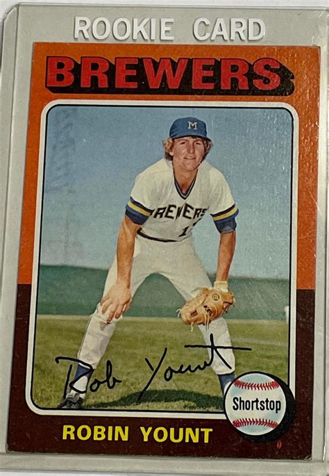 Lot - 1975 Topps #223 Robin Yount Milwaukee Brewers Rookie Card