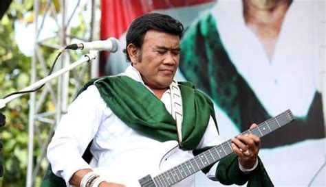 Gratis Film Rhoma Irama Gitar Tua - hereofile