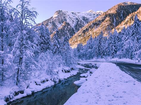 Why You Should Visit Hallstatt in Winter • My Feet Will Lead Me