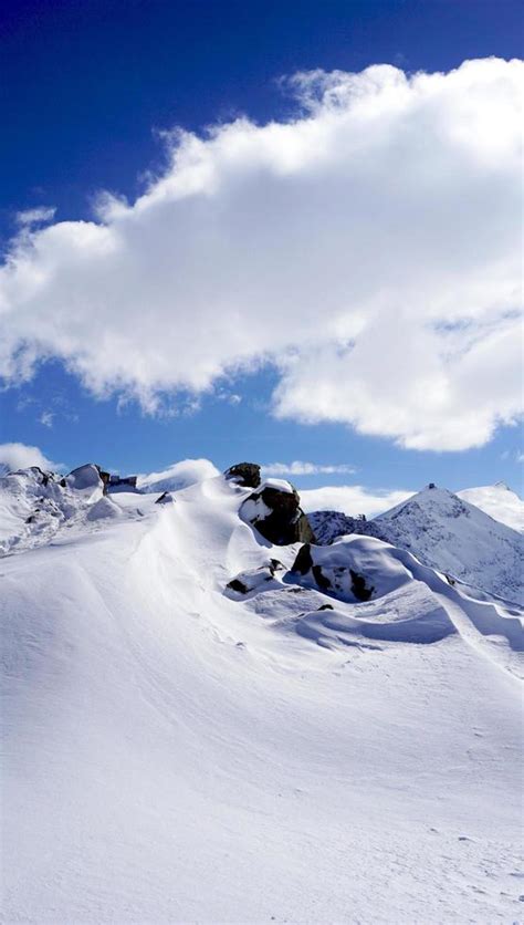 snow alps mountains 8581095 Stock Photo at Vecteezy