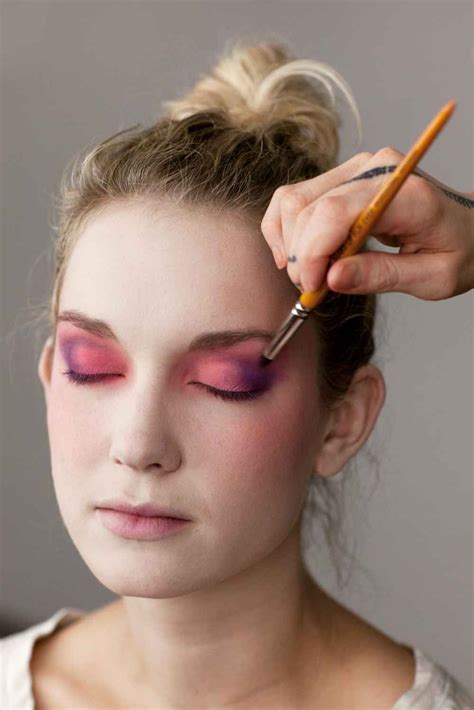 Effie Trinket Makeup Tutorial #effie #trinket #effietrinket #effietrinketcostume # ...