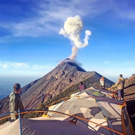 The dangers of volcano tourism | VolcanoCafe