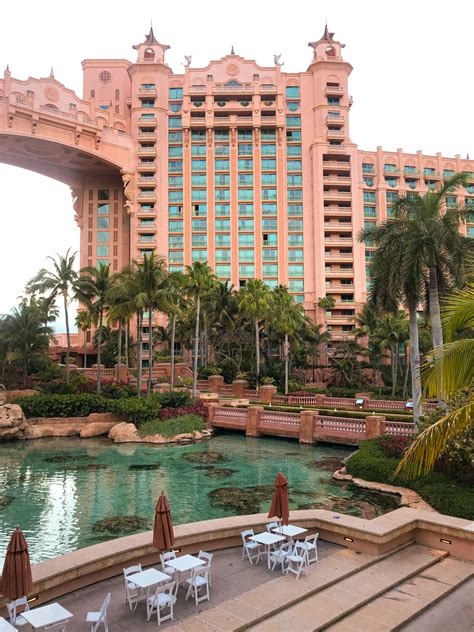 The Royal Towers at Atlantis | Hotel Review - Meko Valentino - Travel ...