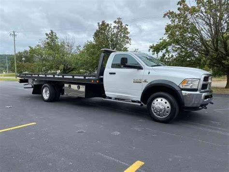 Dodge RAM 5500 (2016) : Flatbeds & Rollbacks