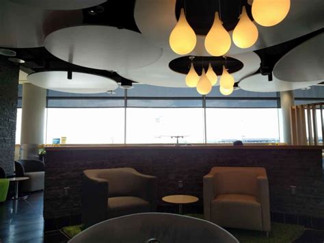 JFK: Aer Lingus Lounge Reviews & Photos - Terminal 5, John F. Kennedy International Airport ...