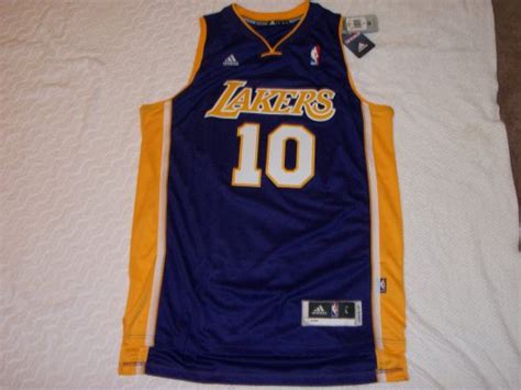 Best Lakers Store