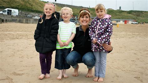 CBeebies iPlayer - I Can Cook - I Can Cook on the Go: 1. Sun and Sea ...