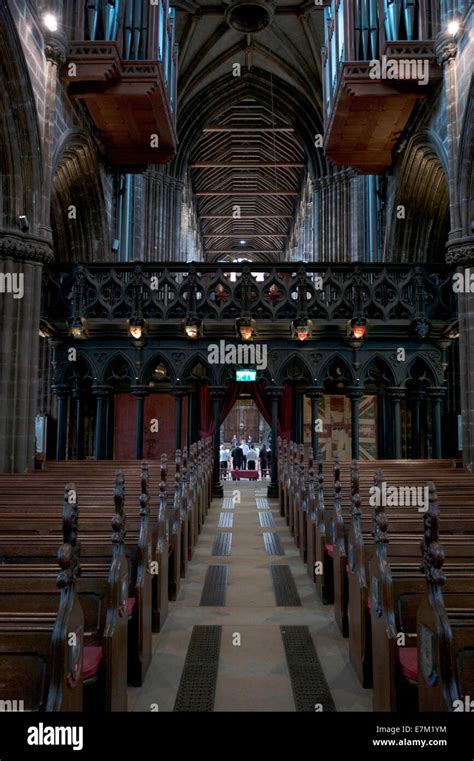 Interior view of Glasgow cathedral Stock Photo - Alamy