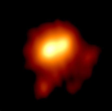 Betelgeuse: Red supergiant blasts out arc of material billions of miles long.