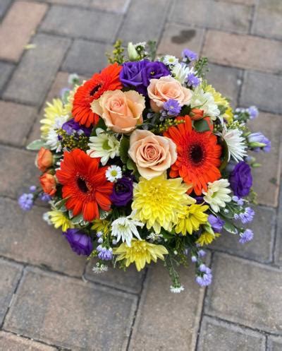 Best Flowers For Graveside Service - Graveside Flowers stock image ...