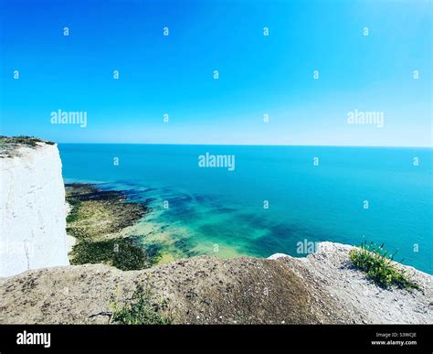 Rochers de la falaise Banque de photographies et d’images à haute résolution - Alamy