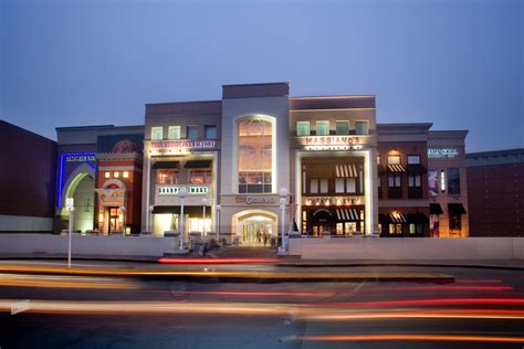 fairfax corner shopping center restaurants - In The Right Place Column ...