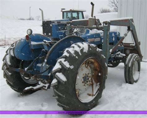 Ford 3000 utility tractor with loader in Harrisonville, MO | Item 5334 ...