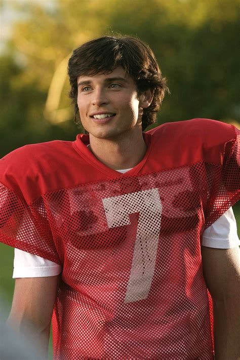 Tom Welling | Tom welling, Tom welling smallville, Football movies