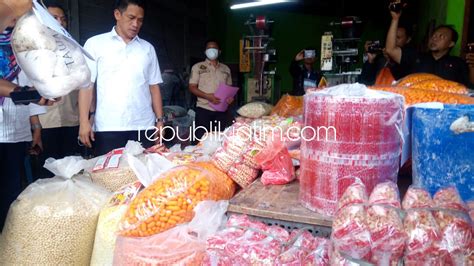 Polda Jatim Grebek Pabrik Makanan Ringan di Taman Sidoarjo