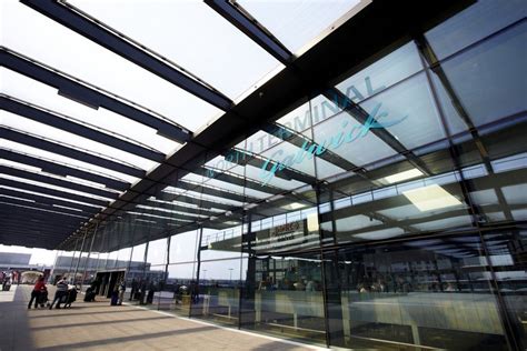 Gatwick Airport opens new arrivals facility for domestic travellers