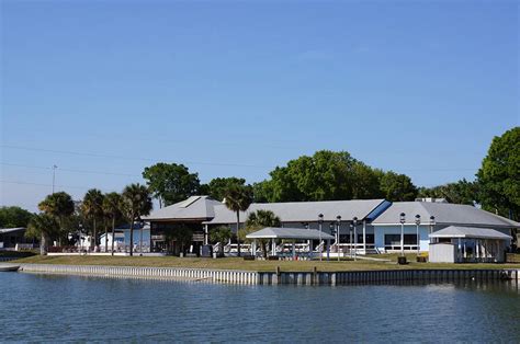 Lakeland Harbor| 4 Homes Available | 4747 North Road 33, Lakeland, FL 33805 | MHBO.com