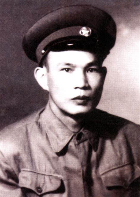 Nhà thơ HUỲNH VĂN NGHỆ (1914 - 1977) - Bảo tàng Văn học Việt Nam