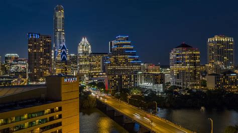 Contemporary Hotel Downtown Austin | Hyatt Regency Austin