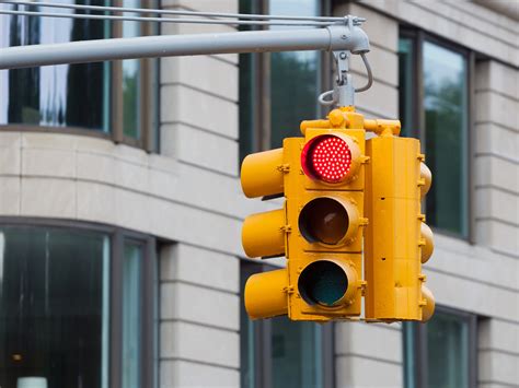 New traffic signal debuts on Route 5 | wgrz.com